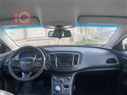 Chrysler 200